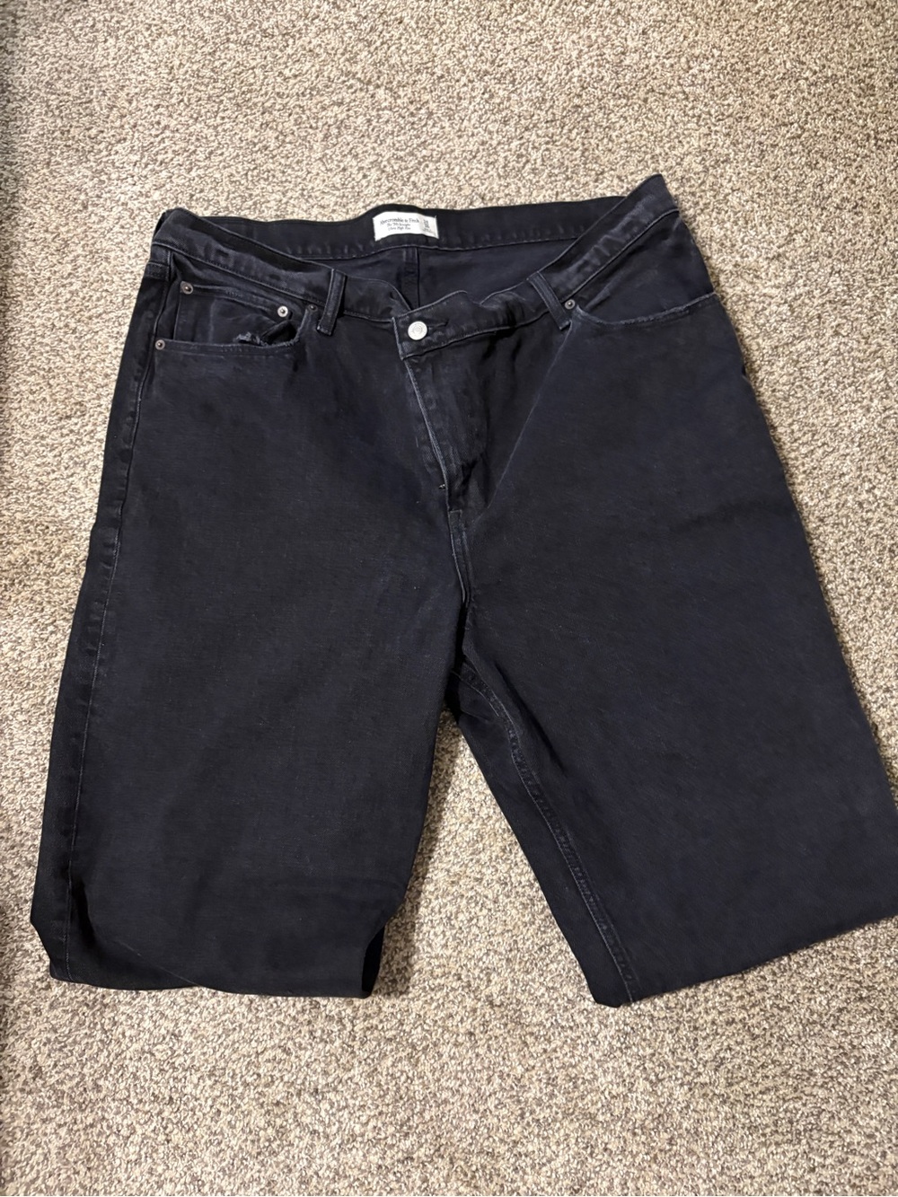 Abercrombie & Fitch Women's Black Straight Leg Jeans